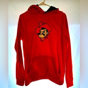 Oklahoma State University (OSU) men’s Colosseum brand stadium sweatshirt.